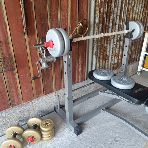 vekt stang  150cm lang 25mm ca 40 kg tot og 2 fri hantler