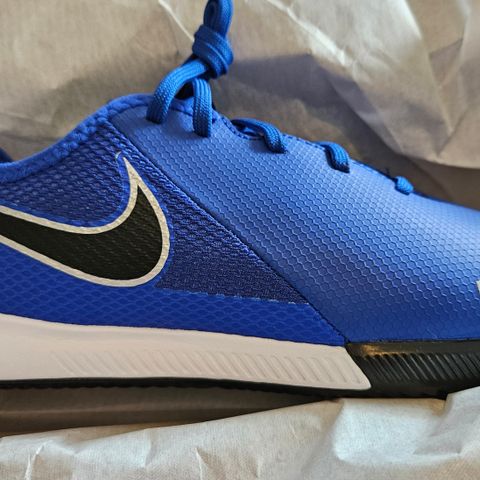 Nike Phantom Vision Academy Ic Jr Innendørsfotballsko