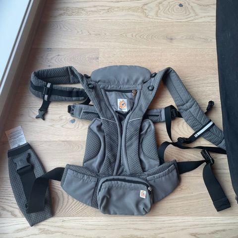 Ergobaby Omni Breeze