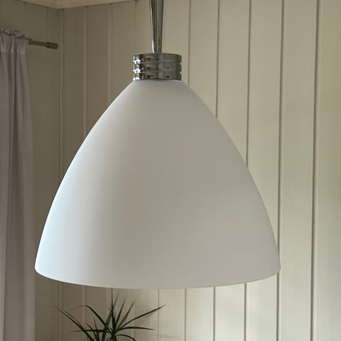 Herstal Lampe