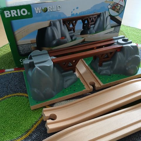 Brio collapsing bridge