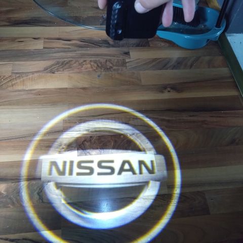 Nye Nissan lys i dørene