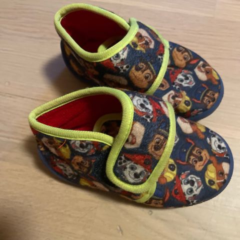 Paw patrol tøfler i str 23