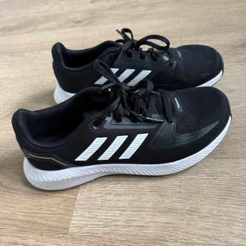 Adidas joggesko str 37 1/3