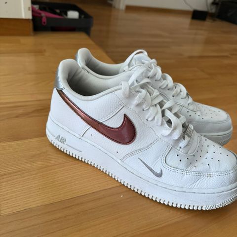 Nike air