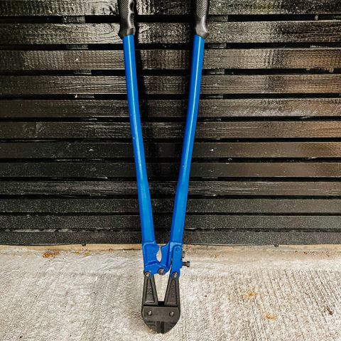 New bolt cutter 36 inch from Biltima