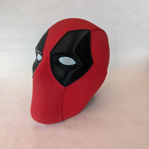 Deadpool maske med mulighet for utskiftbare øyne