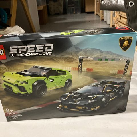 Lego 76899 - Lamborghini Urus ST-X & Lamborghini Huracán Super Trofeo EVO