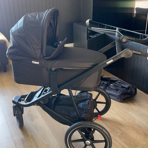 Thule Urban Glide 2 inkludert bassinet