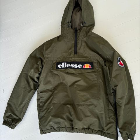 Anorakk fra Ellesse