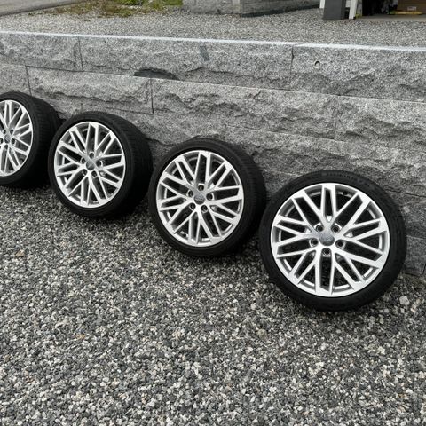 4x Orginale Audi felger med sommerdekk (RESERVERT)