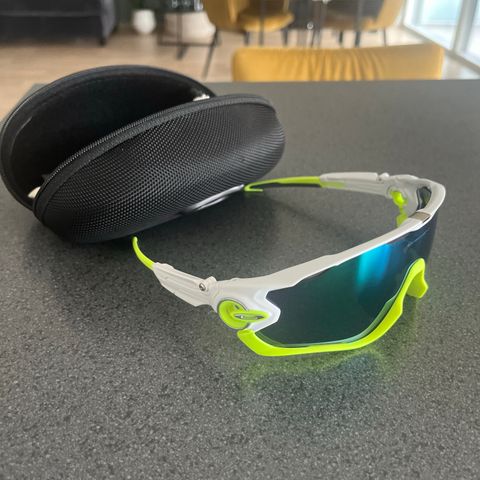 Oakley jawbreaker solbriller selges billig med etui