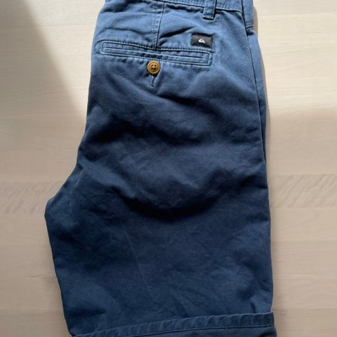 Tøffe shortser fra QuickSilver, GAP ++ selges samlet!