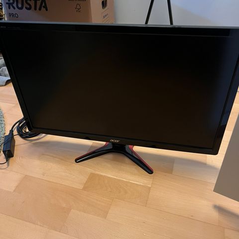 Acer FHD skjerm