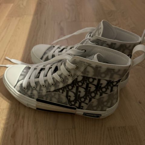 Dior B23 Sneakers