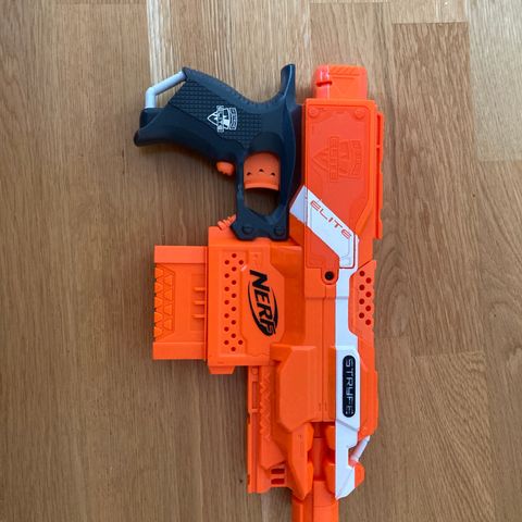 Nerf Elite Stryker