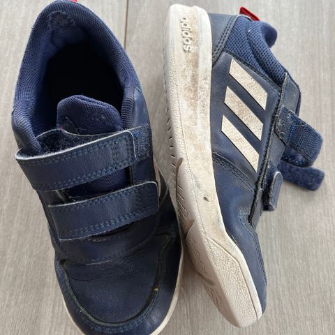 Adidas fritidssko/ hall sko