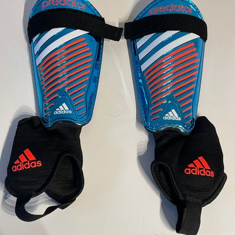 Adidas Predator Leggskinn