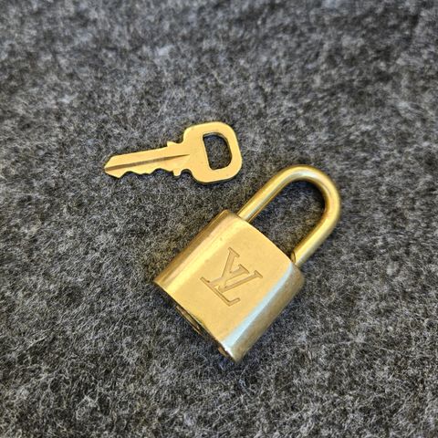 Louis Vuitton padlock & key