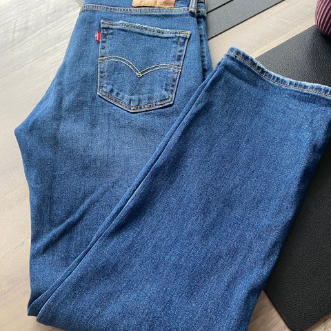 Levis bukse W33 L32/ herre