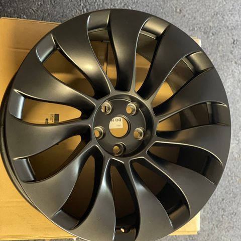 Uberturbine Tesla MY 21 tommer | 5x114,3 |10,5 x 21 ET 48