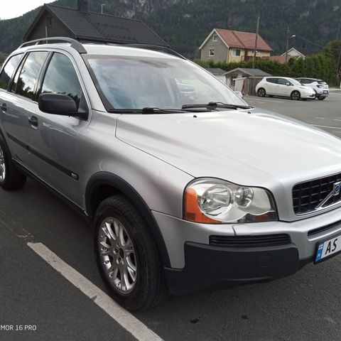 2003 volvo xc90. D5 automat