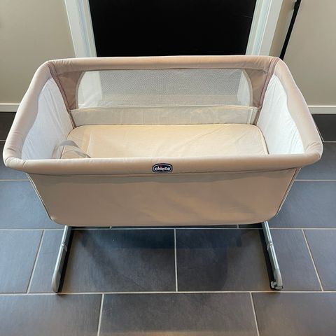 Chicco Bedside crib