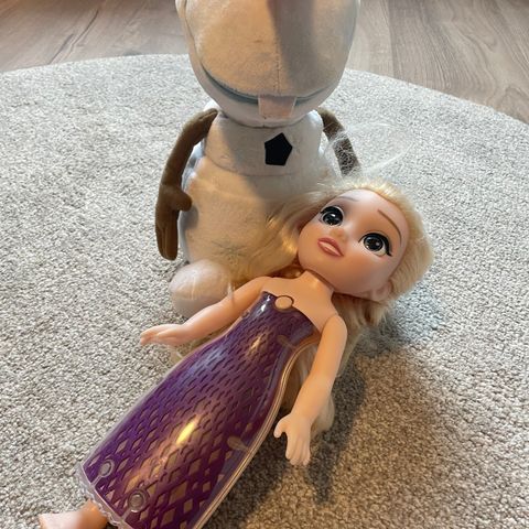 Olaf og Elsa-dukker med lyd