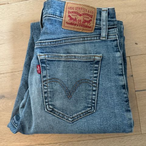 Levis bukse