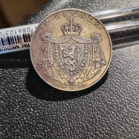 2 kroner 1906, sølv, meget gode detaljer uten særlig slitasje