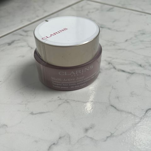 Clarins Multi Active Jour dagkrem selges rimelig