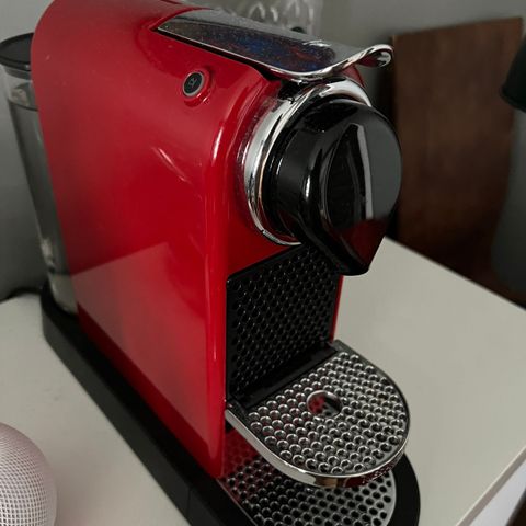 Nespresso Citiz med melkeskummer