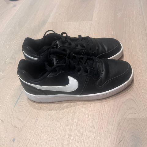 Nike Sko selges