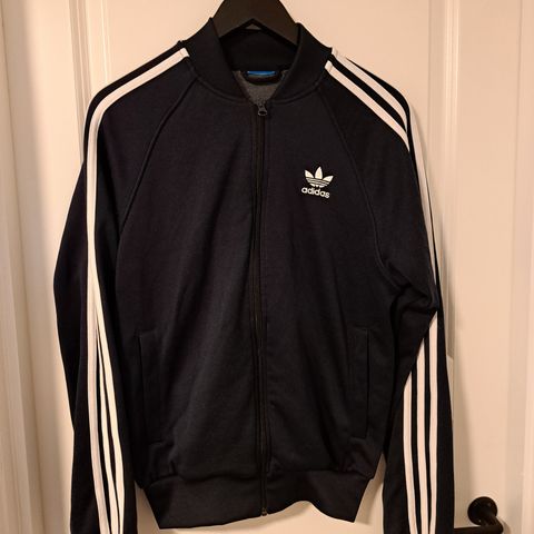 Adidas sweatshirt - Mørk blå (Str. S/M)