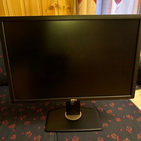 Dell 27’’ pc skjerm