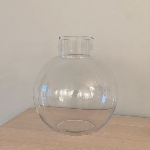 Rund glassvase høyde 26,5cm