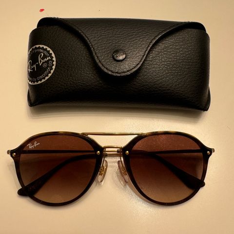 Ray-Ban