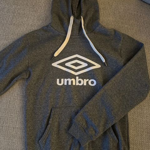 Ny genser fra Umbro str xs