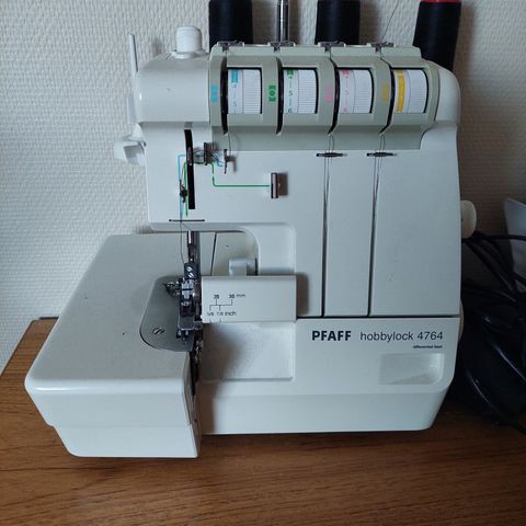 Pfaff overlock-maskin