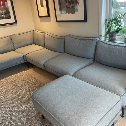 Hjellegjerde sofa