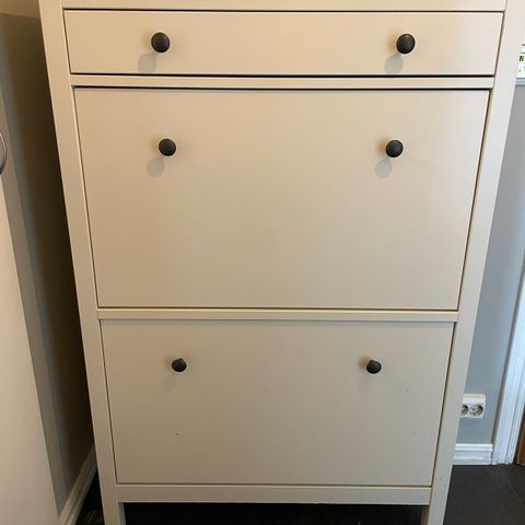 Hemnes skoskap (IKEA)