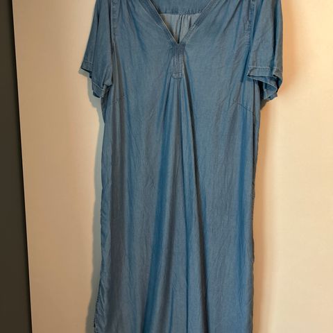 Jeanskjole fra Zizzi str L (2xl,50/52)