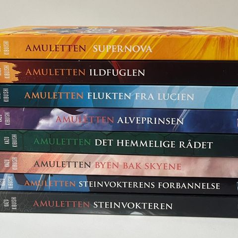 Amuletten-bøker 1-8 selges samlet