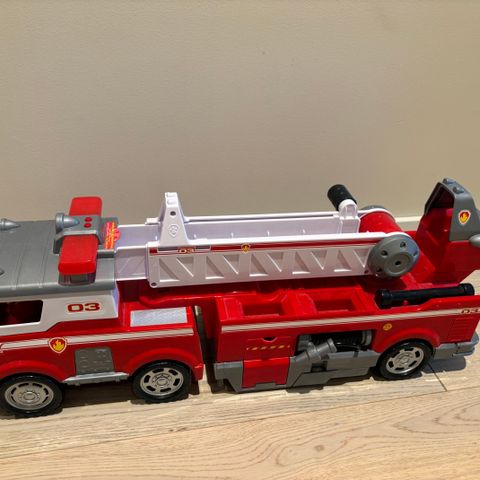 Ultimate fire rescue Paw patrol Marshall