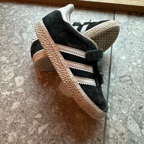 Adidas Gazelle str 27, sort