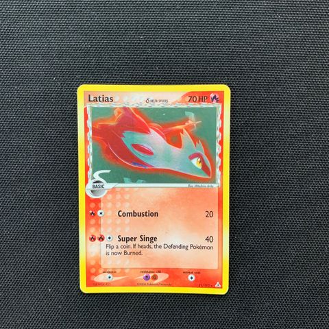 Latias Holon Phantoms Pokemon Kort