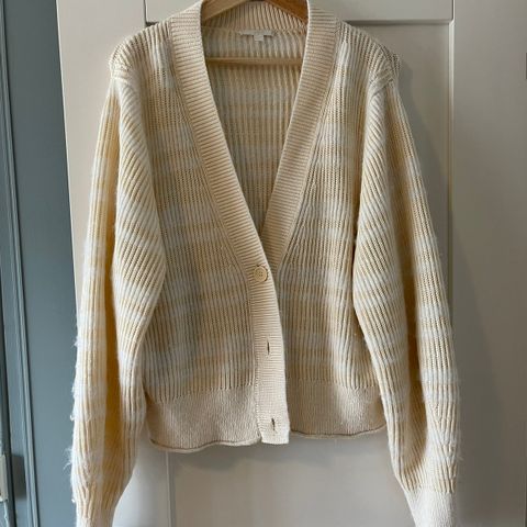 Cardigan fra COS