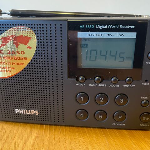 Philips Radio Wold receiver FM,MW,SW1,SW2(Retro)