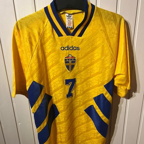 Vintage Sverige 1994 fotballdrakt - Larsson 7