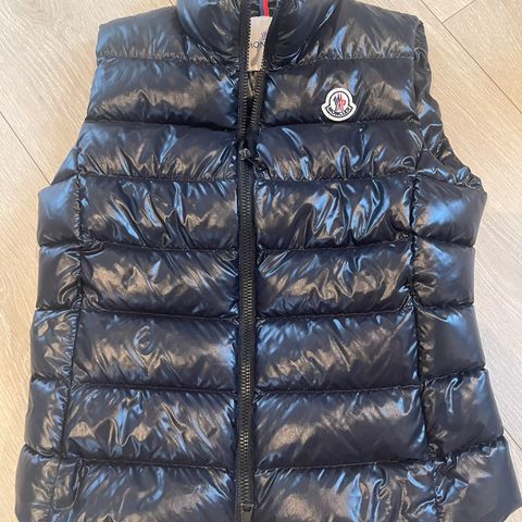 Moncler vest